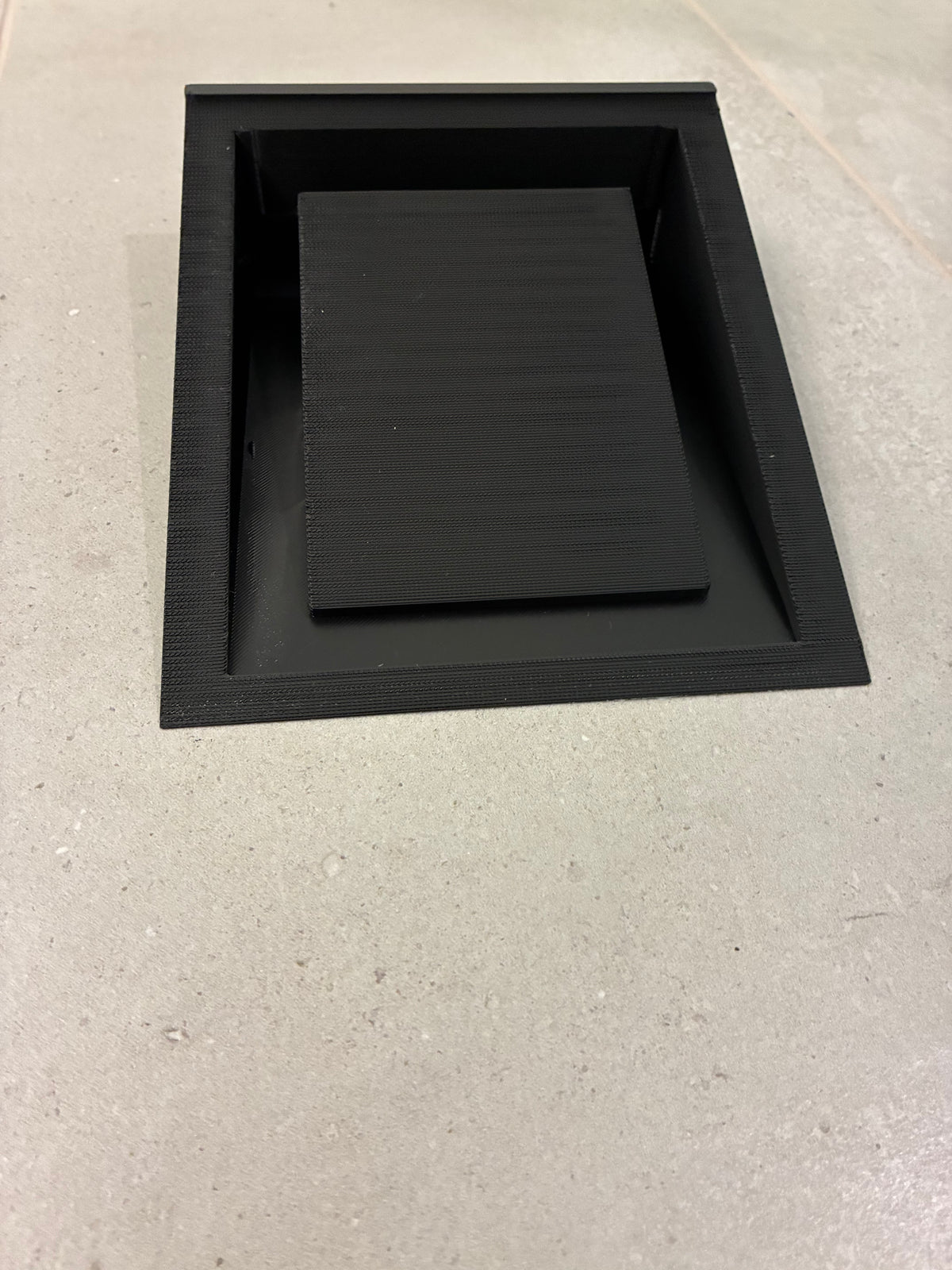 Battery wedge